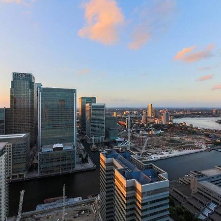Skyview Waterside City Luxury Apartment London Eksteriør bilde
