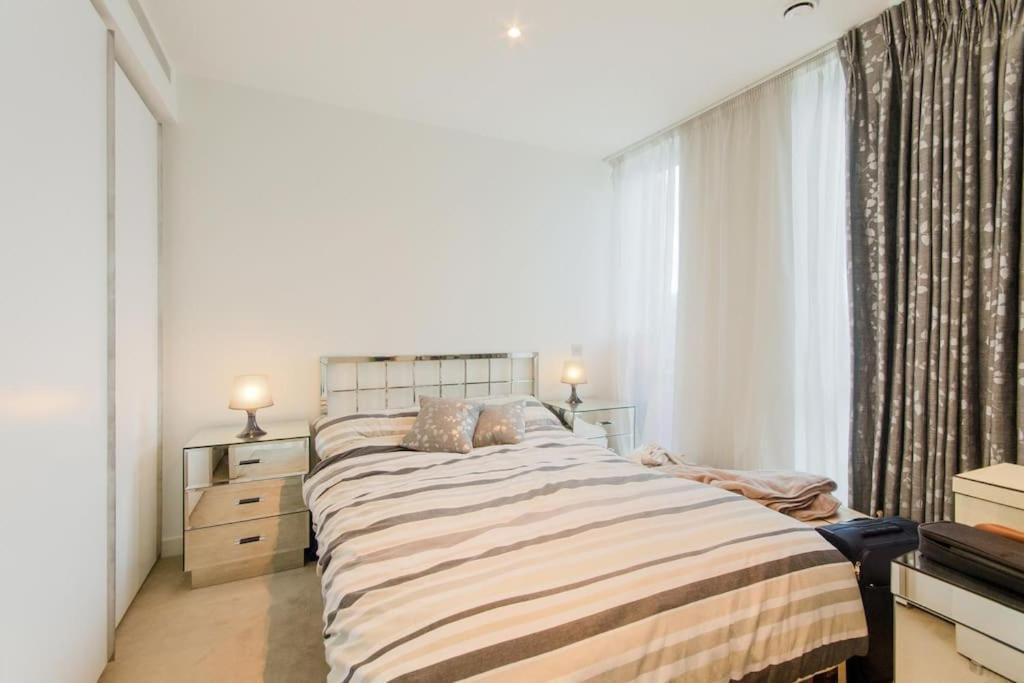 Skyview Waterside City Luxury Apartment London Eksteriør bilde